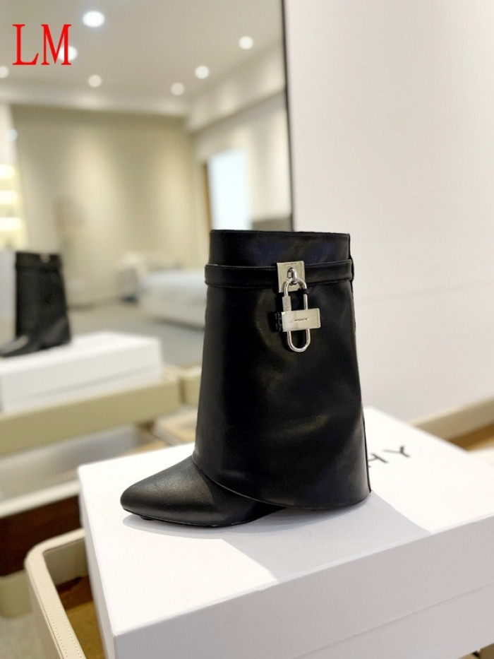 g1vency heel