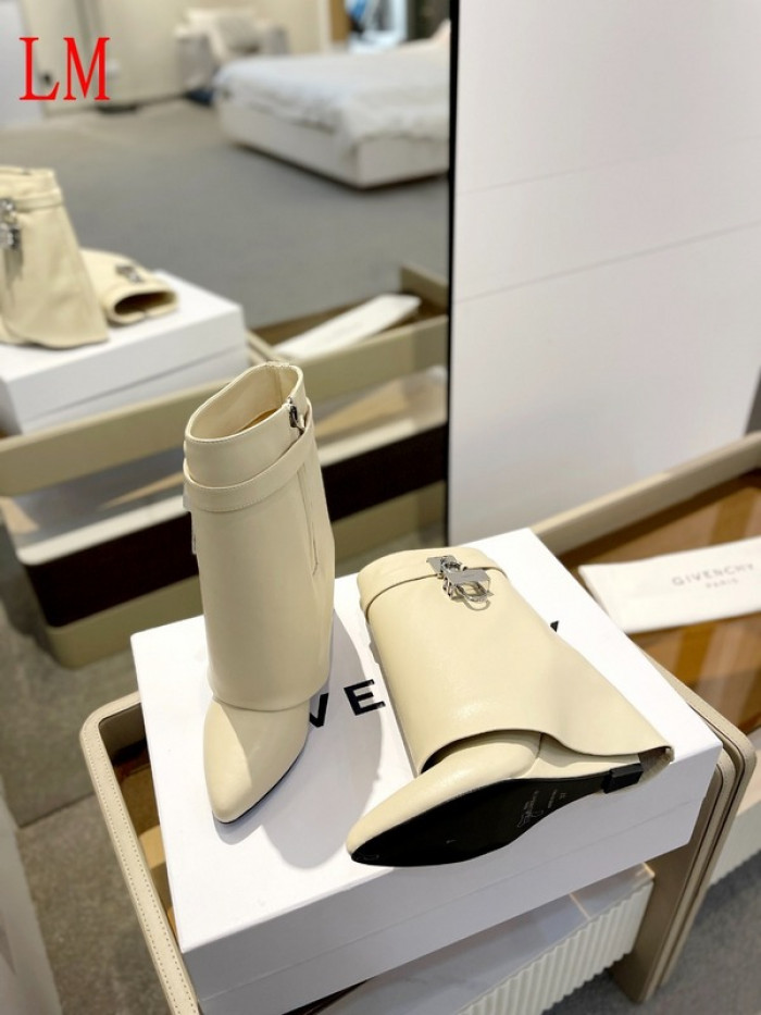 g1vency heel