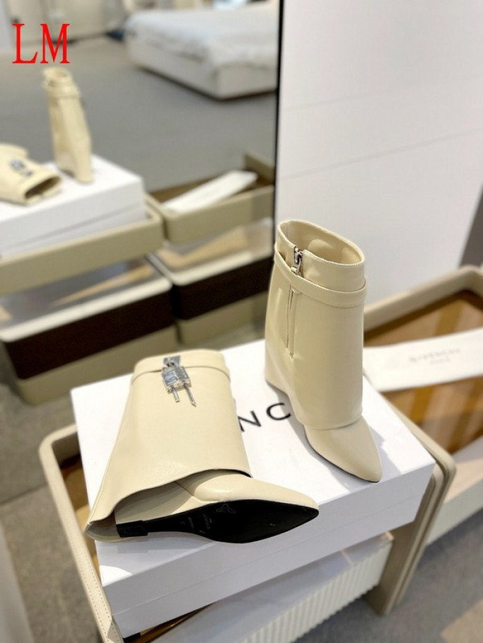 g1vency heel