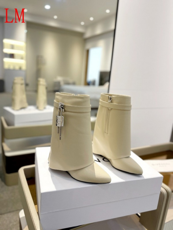 g1vency heel