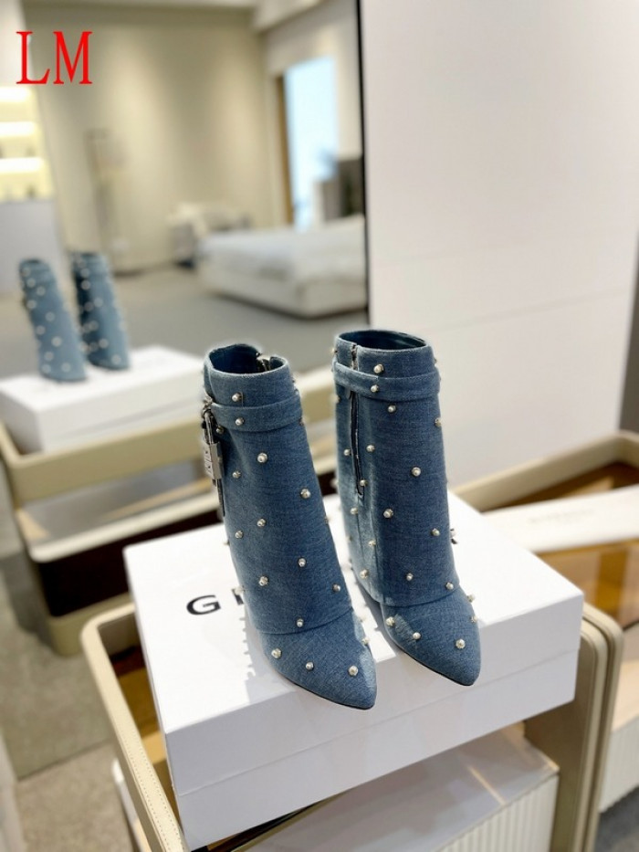 g1vency heel