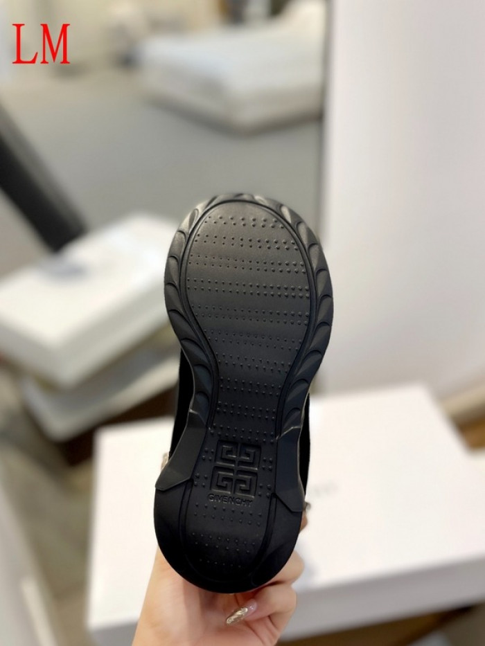 g1vency heel