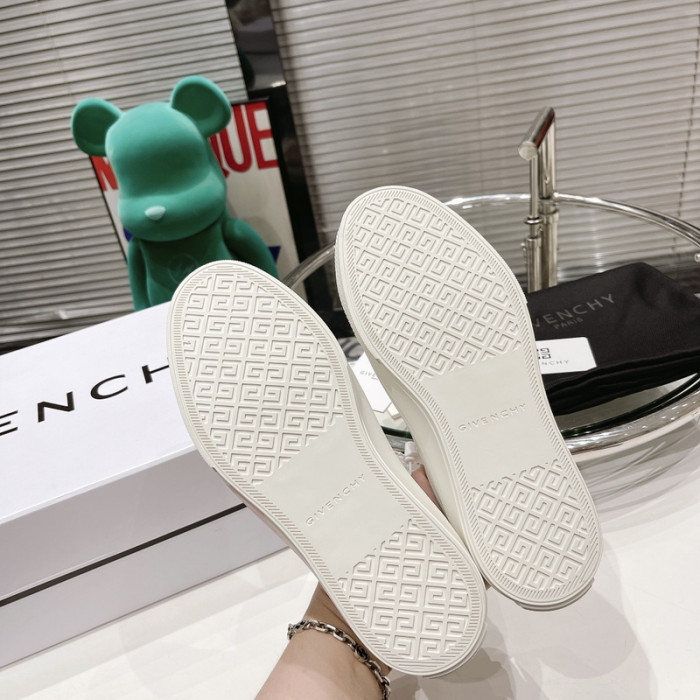 g1vency sneaker