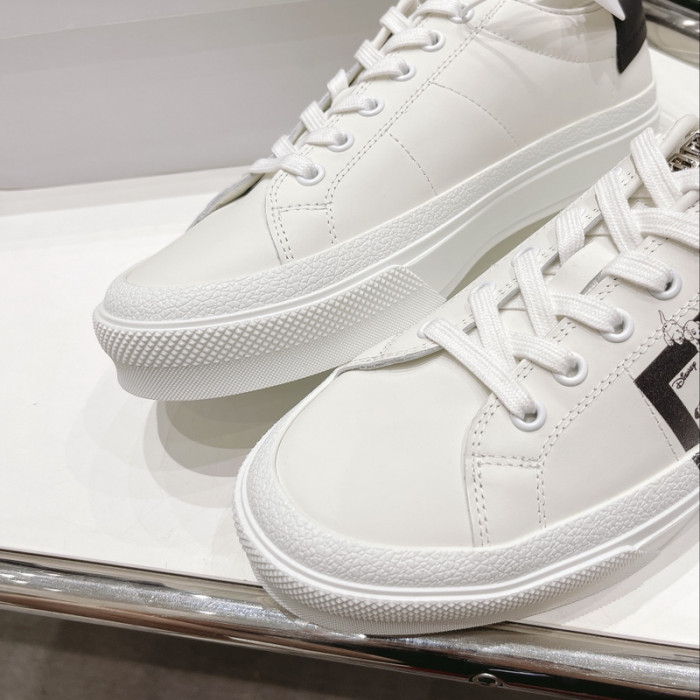 g1vency sneaker