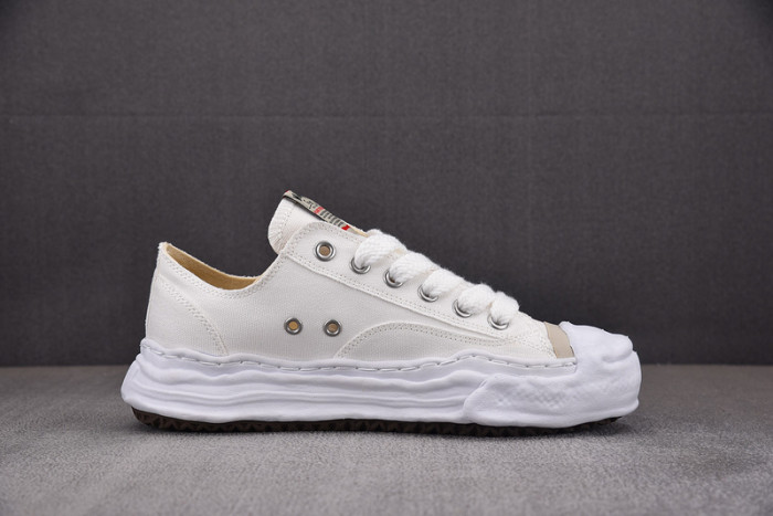 maison mihara yasuhiro sneaker