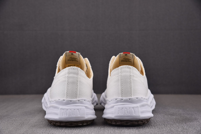 maison mihara yasuhiro sneaker
