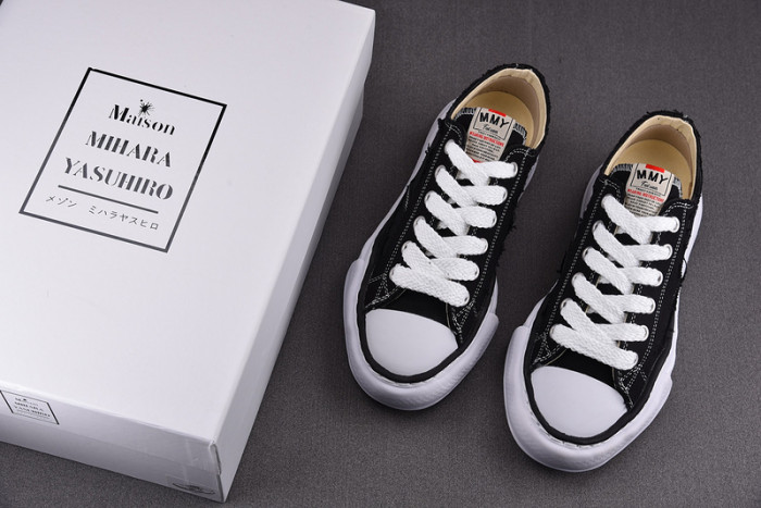maison mihara yasuhiro sneaker