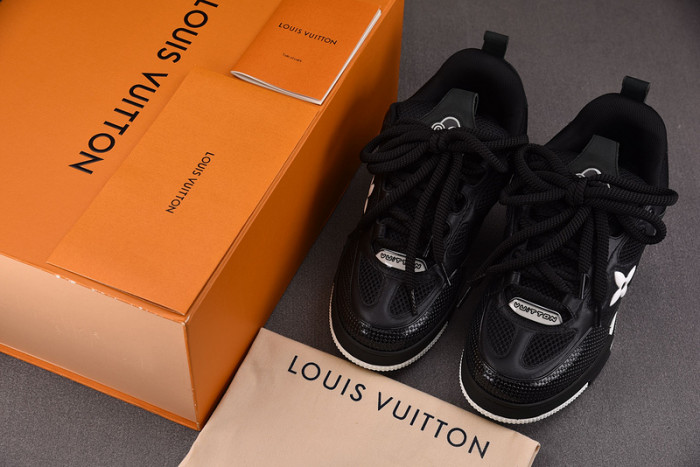 lovt sneaker