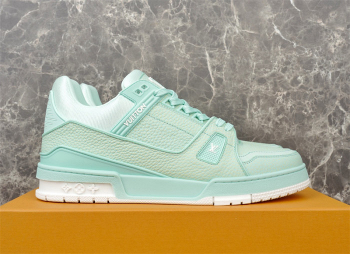 lovt sneaker