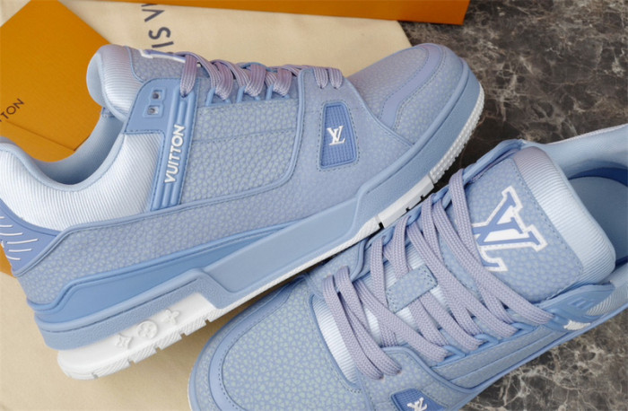 lovt sneaker
