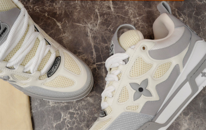 lovt sneaker