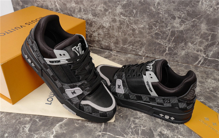 lovt sneaker