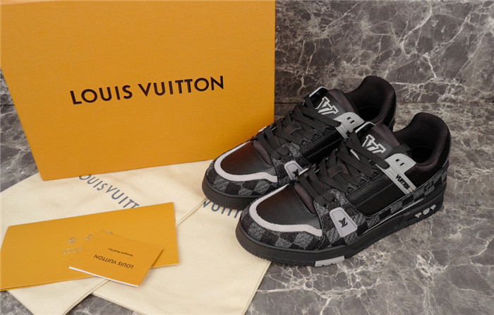 lovt sneaker