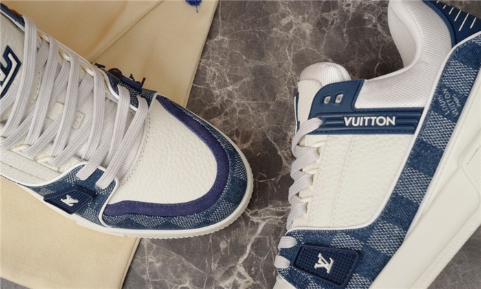 lovt sneaker