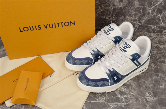 lovt sneaker