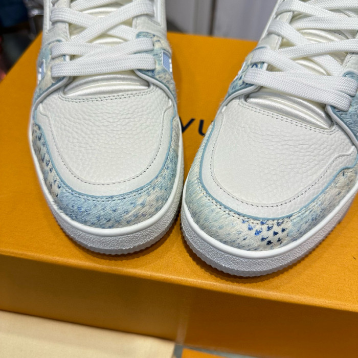 lovt sneaker