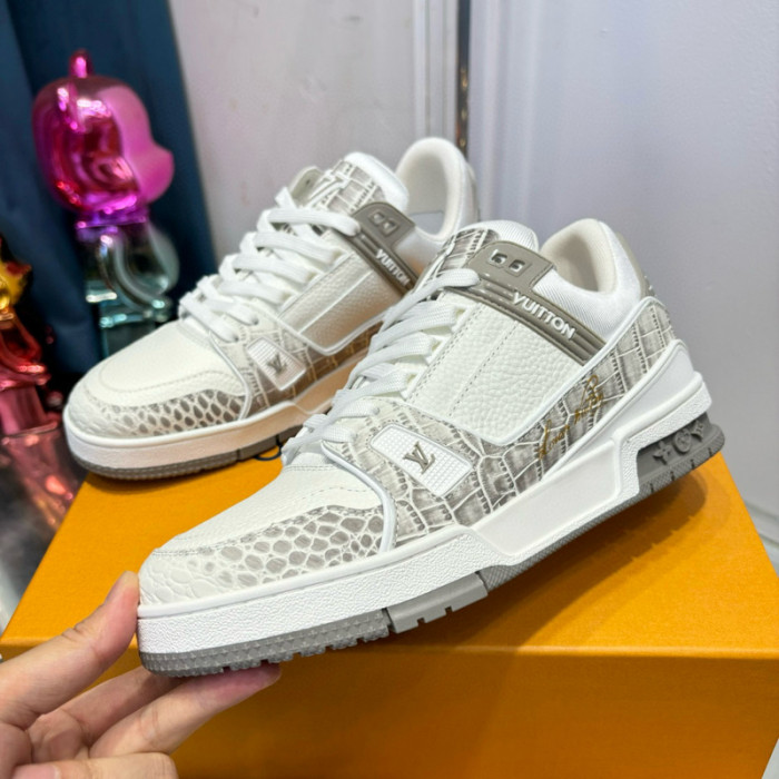 lovt sneaker