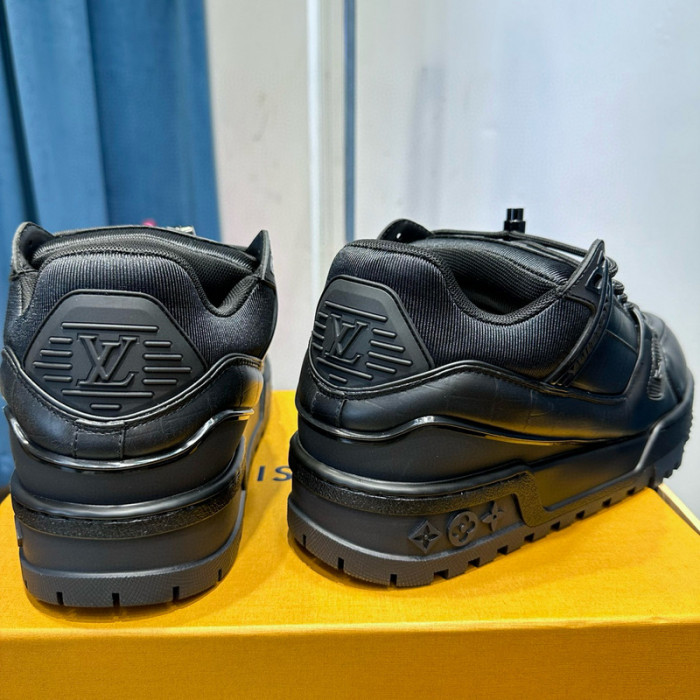 lovt sneaker