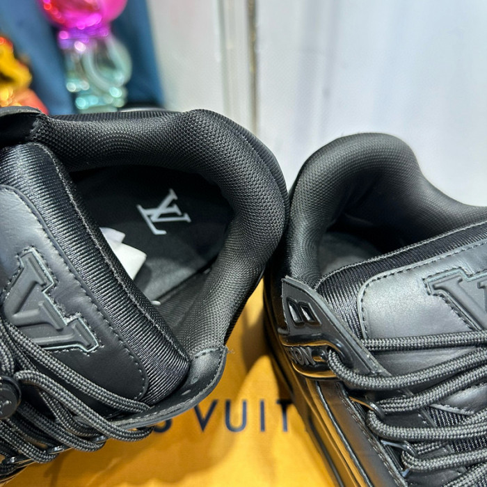 lovt sneaker