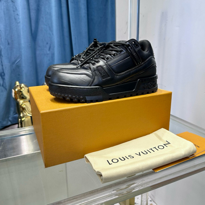 lovt sneaker