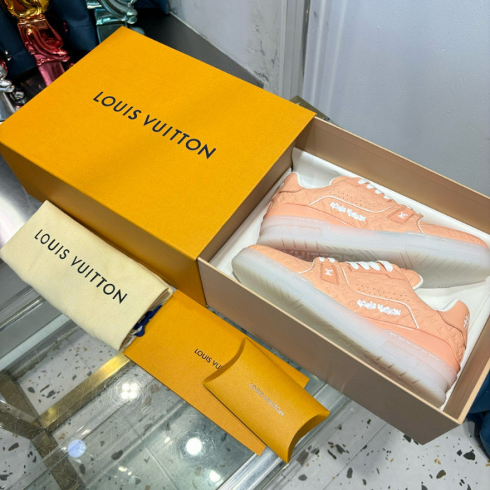 lovt sneaker