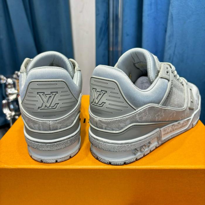 lovt sneaker