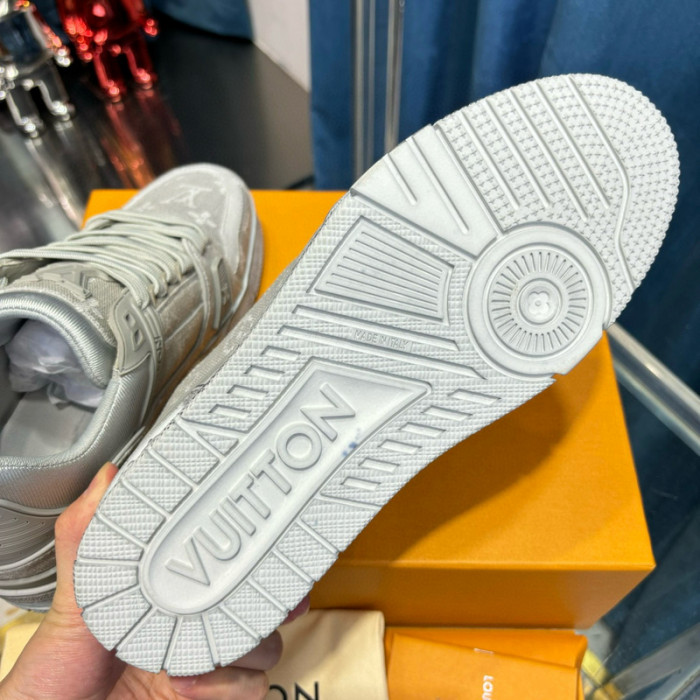 lovt sneaker