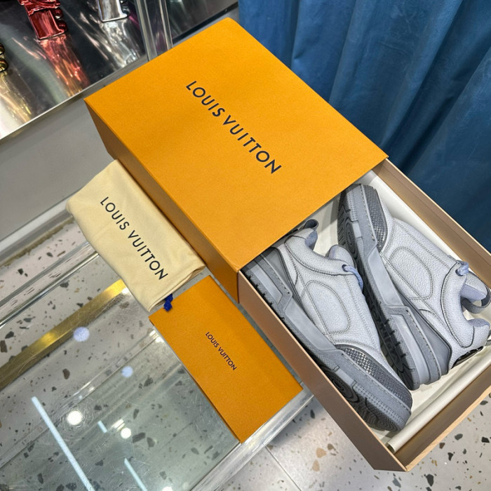 lovt sneaker