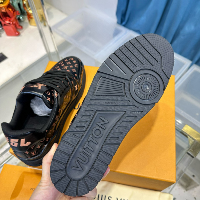 lovt sneaker