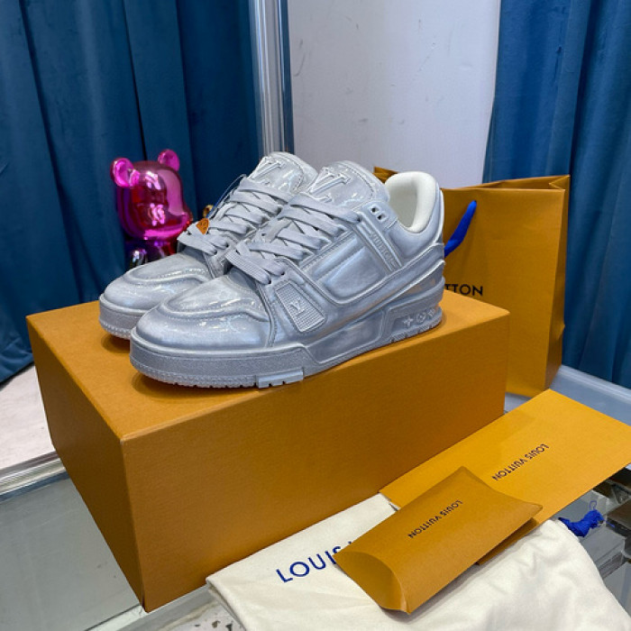 lovt sneaker