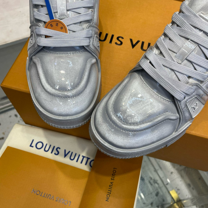 lovt sneaker