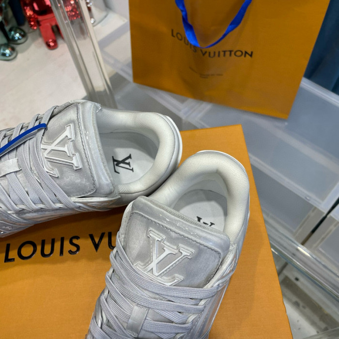 lovt sneaker