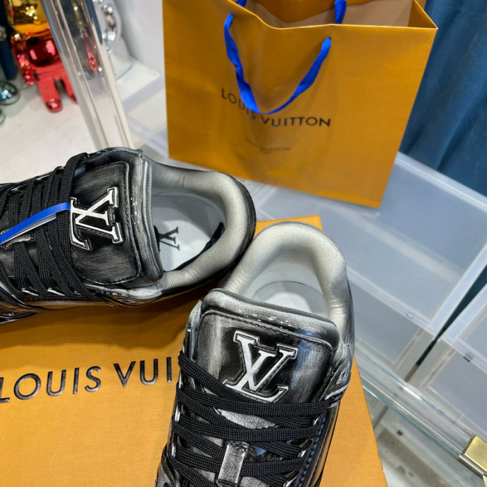 lovt sneaker