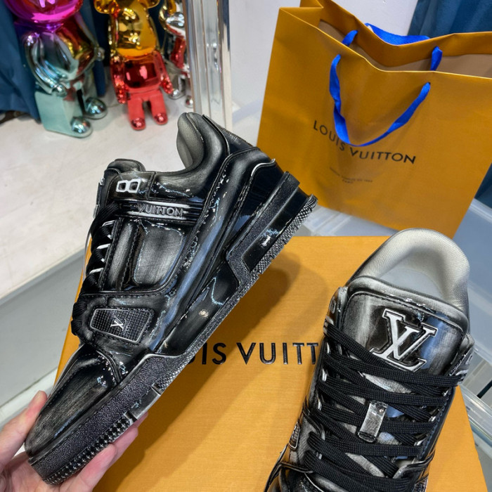 lovt sneaker