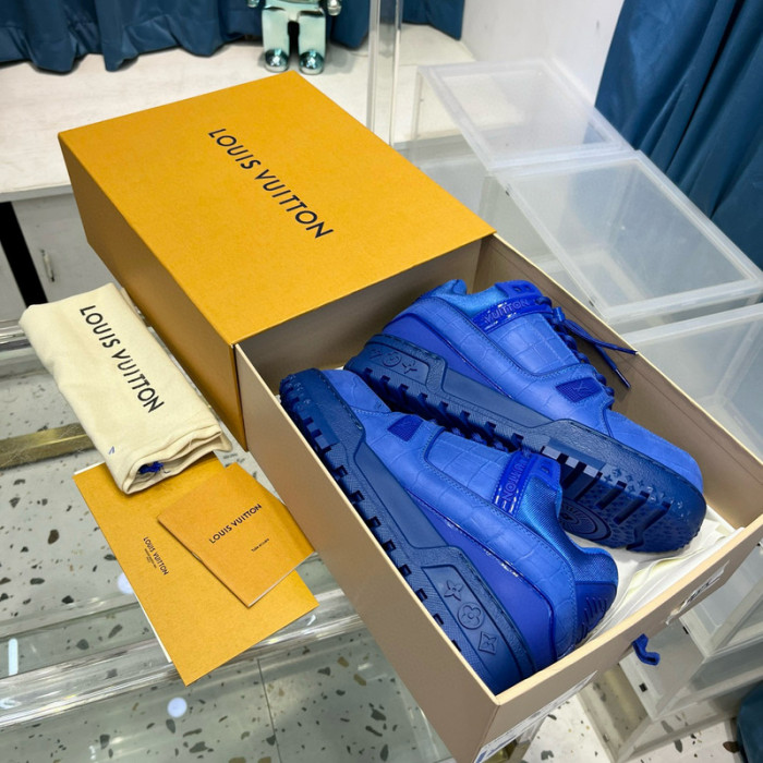 lovt sneaker