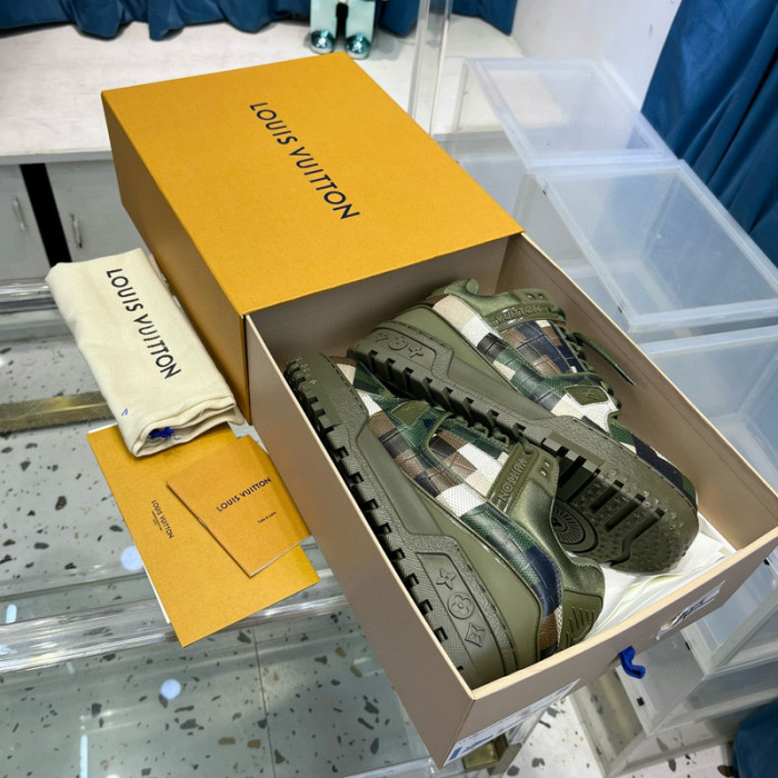 lovt sneaker