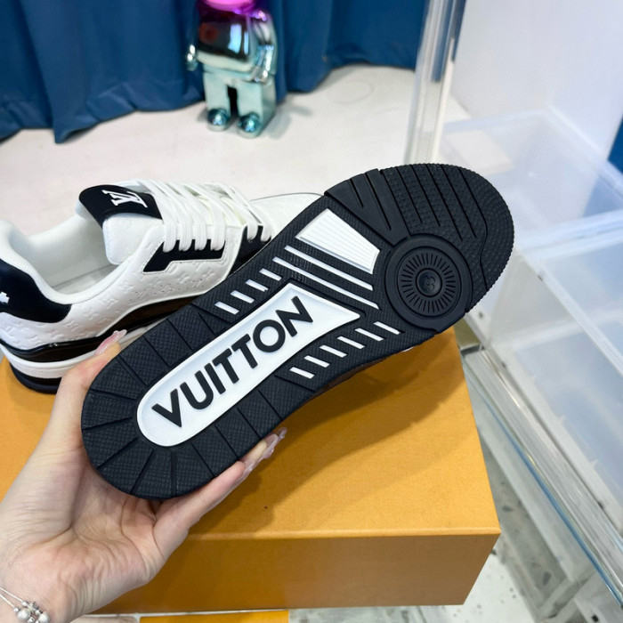 lovt sneaker