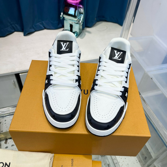 lovt sneaker