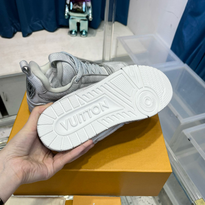 lovt sneaker