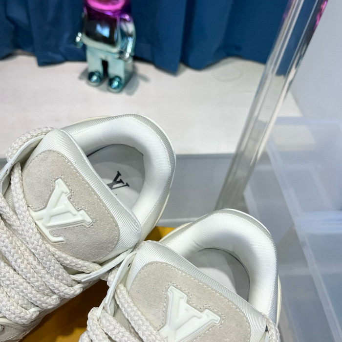 lovt sneaker