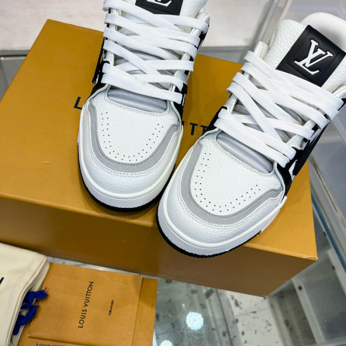 lovt sneaker