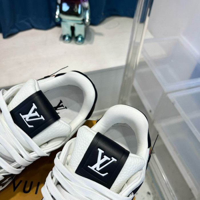 lovt sneaker
