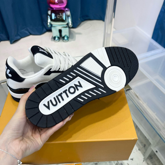 lovt sneaker