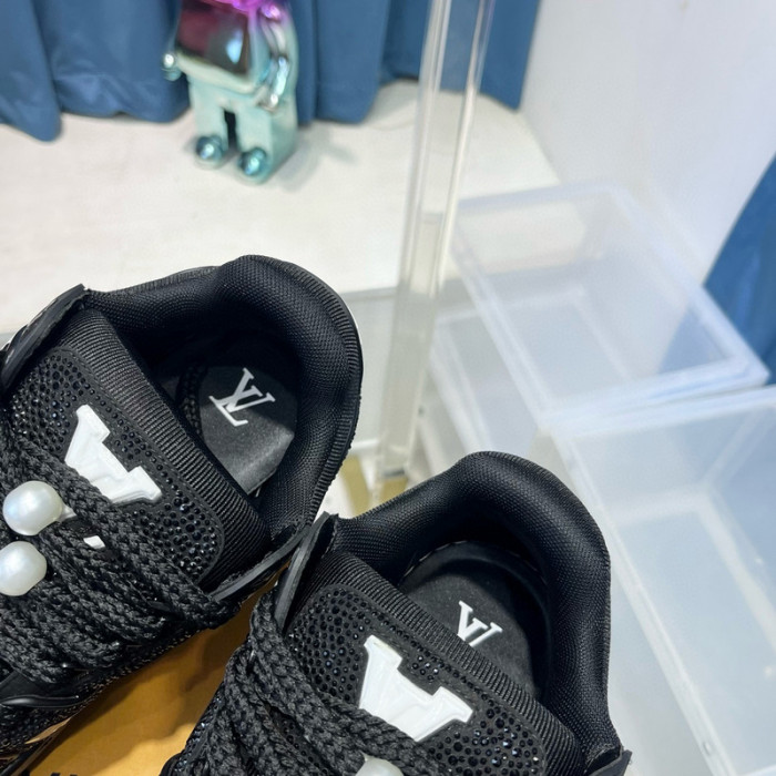lovt sneaker