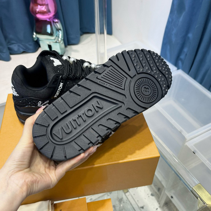 lovt sneaker