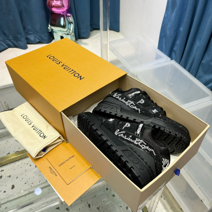 lovt sneaker