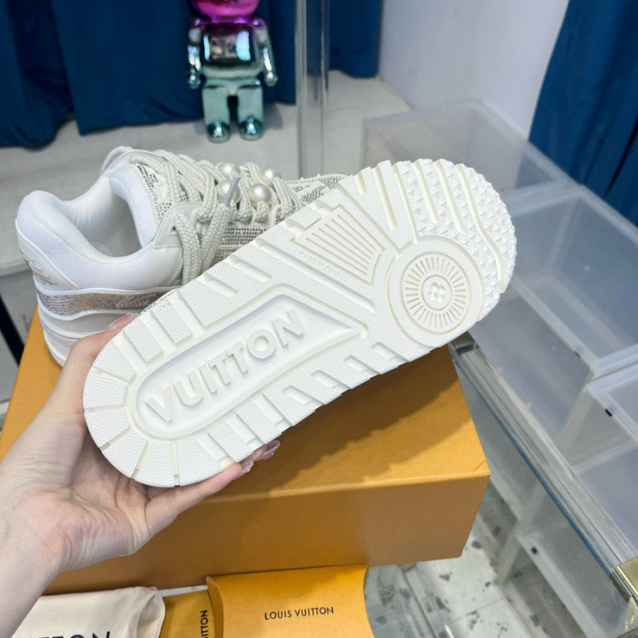 lovt sneaker
