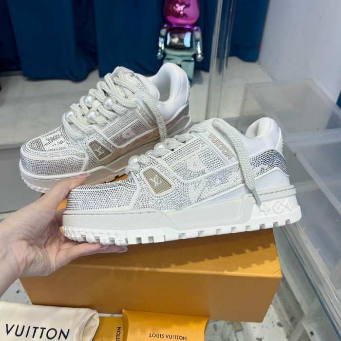 lovt sneaker