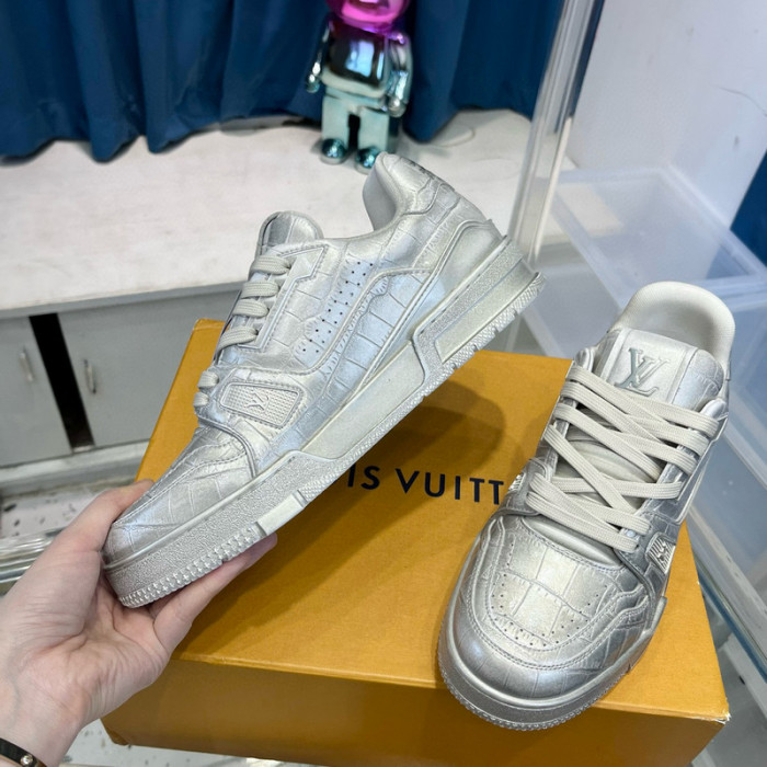 lovt sneaker