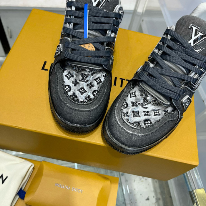 lovt sneaker